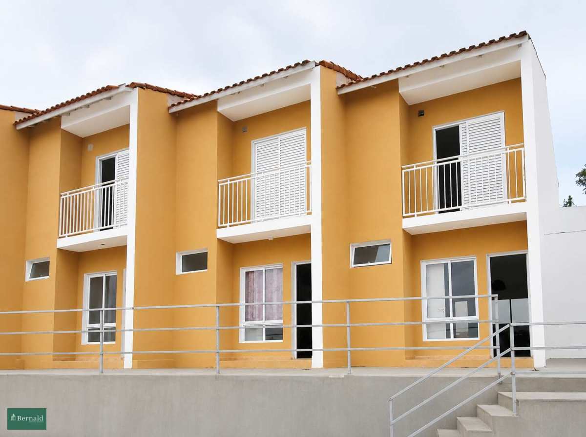 Casa de condomínio à venda em Francisco Morato, Jardim Santa Catarina, com 2 quartos, 70,19 Mm² - BERNALD Imóveis